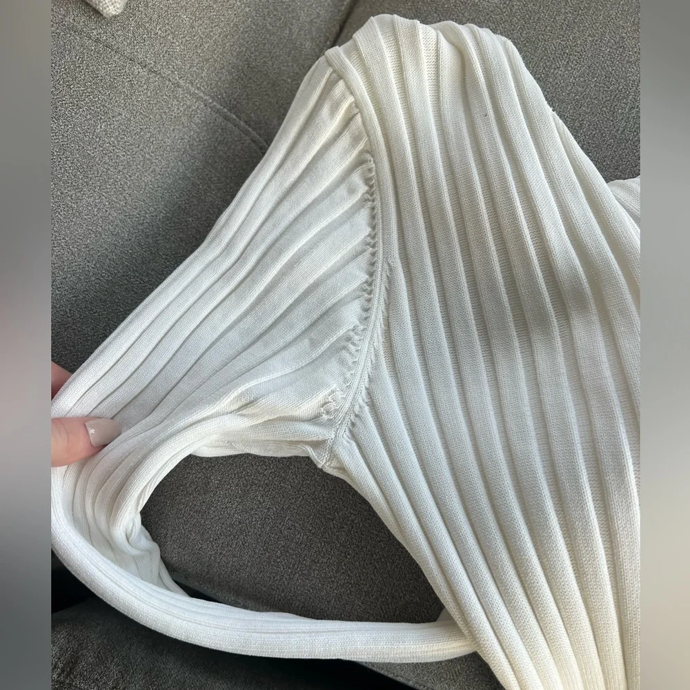 DISSH White Pleated Midi Dress - Picture 16 of 16